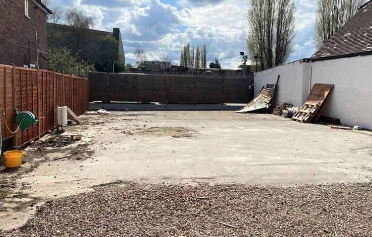 36 Hampton Rd W, Feltham for lease Primary Photo- Image 1 of 2