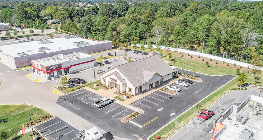 6674 Goodman Rd, Olive Branch, MS for sale - Building Photo - Image 1 of 1