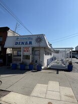 14 Merrick Ave - Bar
