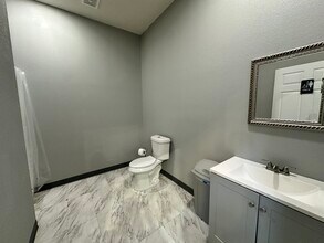 1013 E New Boston Rd, Nash, TX for sale Interior Photo- Image 2 of 18