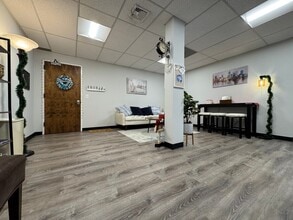 5 Hillandale Ave, Stamford, CT for lease Interior Photo- Image 2 of 8