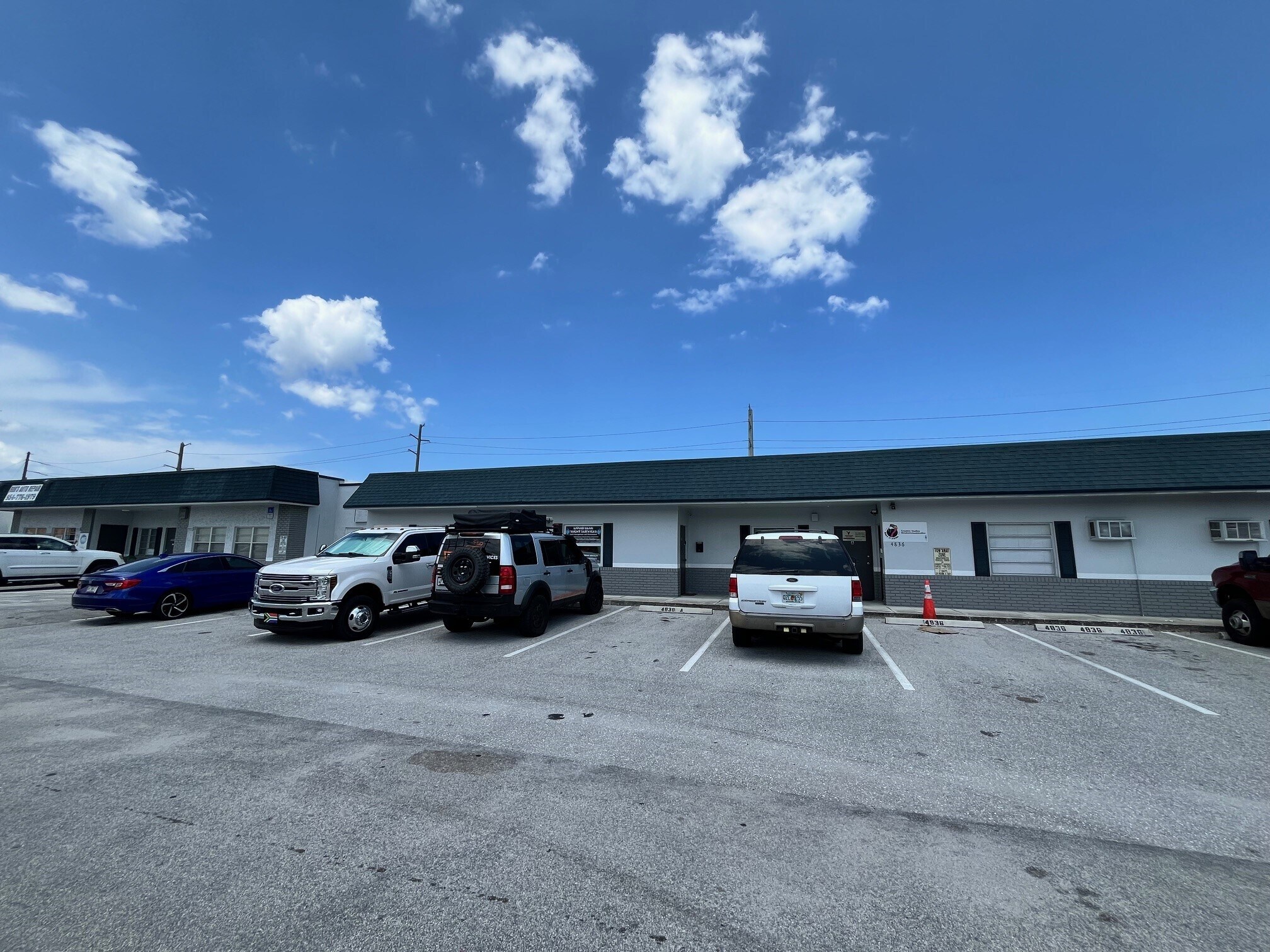 4861-4875 NE 12th Ave, Fort Lauderdale, FL for lease Building Photo- Image 1 of 2