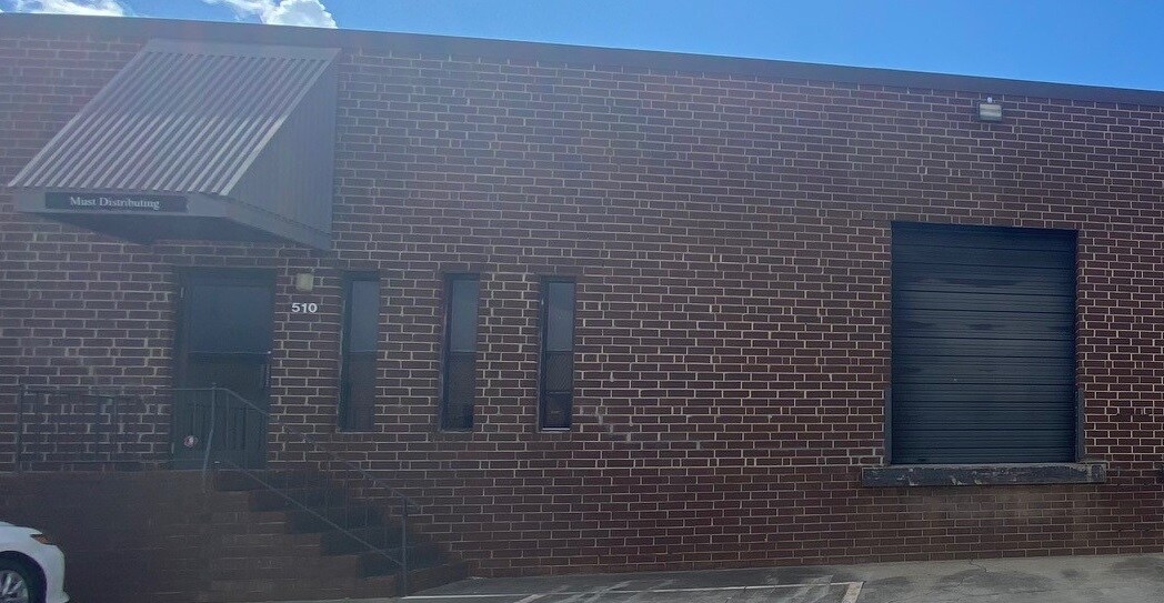 516 Griffith Rd, Charlotte, NC 28217