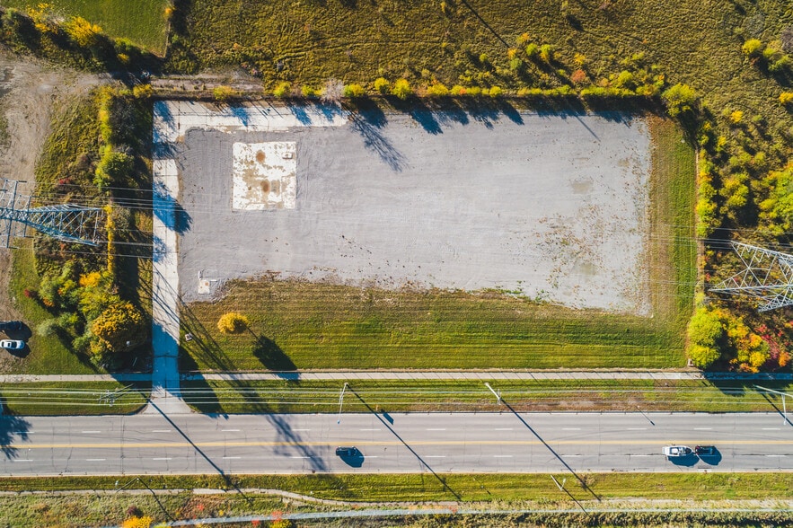 Vacant Land in Pontiac, MI portfolio of 5 properties for sale on LoopNet.com - Aerial - Image 1 of 5