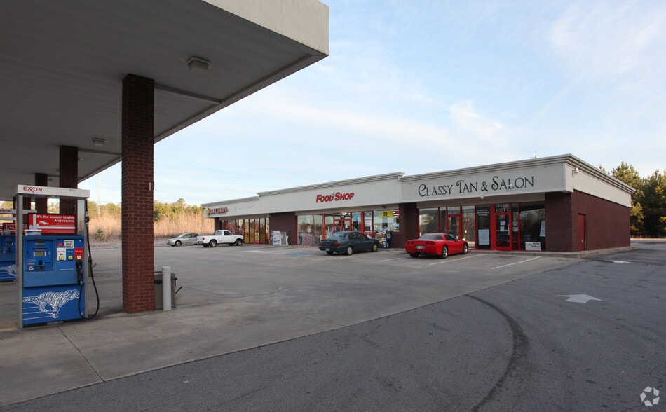 5775 Phil Niekro Blvd, Flowery Branch, GA for lease - Building Photo - Image 1 of 4