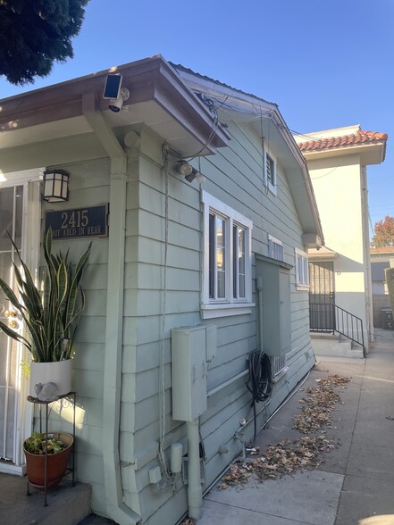 2415 E 7th St, Long Beach, CA for sale - Building Photo - Image 2 of 5