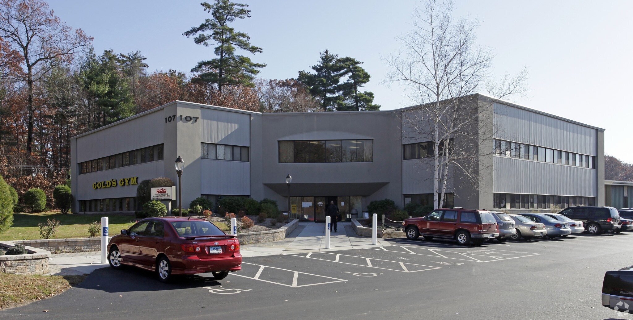 107 Old Windsor Rd, Windsor, CT for sale Primary Photo- Image 1 of 1