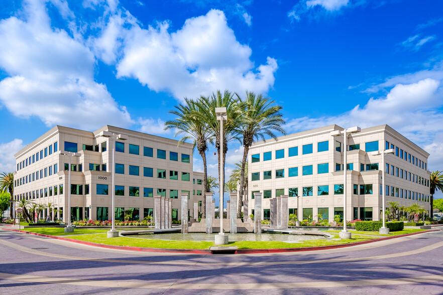 1050 Lakes Dr S, West Covina, CA for lease - Building Photo - Image 1 of 9