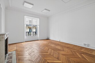 6 Rue De La Trémoille, Paris for lease Interior Photo- Image 2 of 9