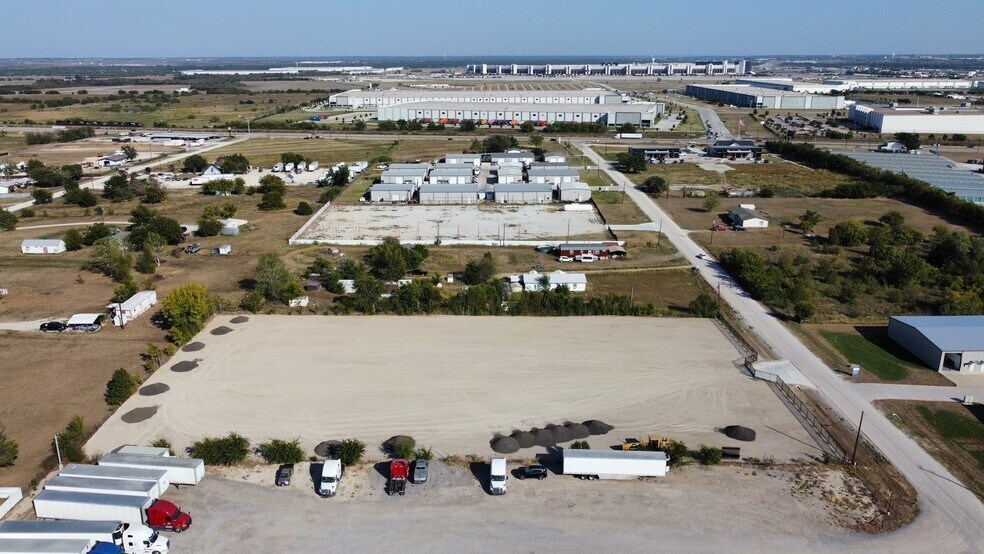 17539 Matany Rd, Justin, TX for lease - Building Photo - Image 1 of 1