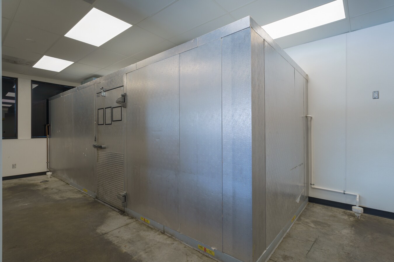 630 W Highway 50, O'Fallon, IL for lease Interior Photo- Image 1 of 14