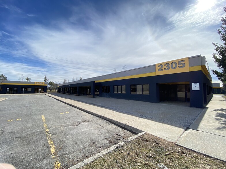 2305 St Laurent Blvd, Ottawa, ON for lease - Building Photo - Image 1 of 4