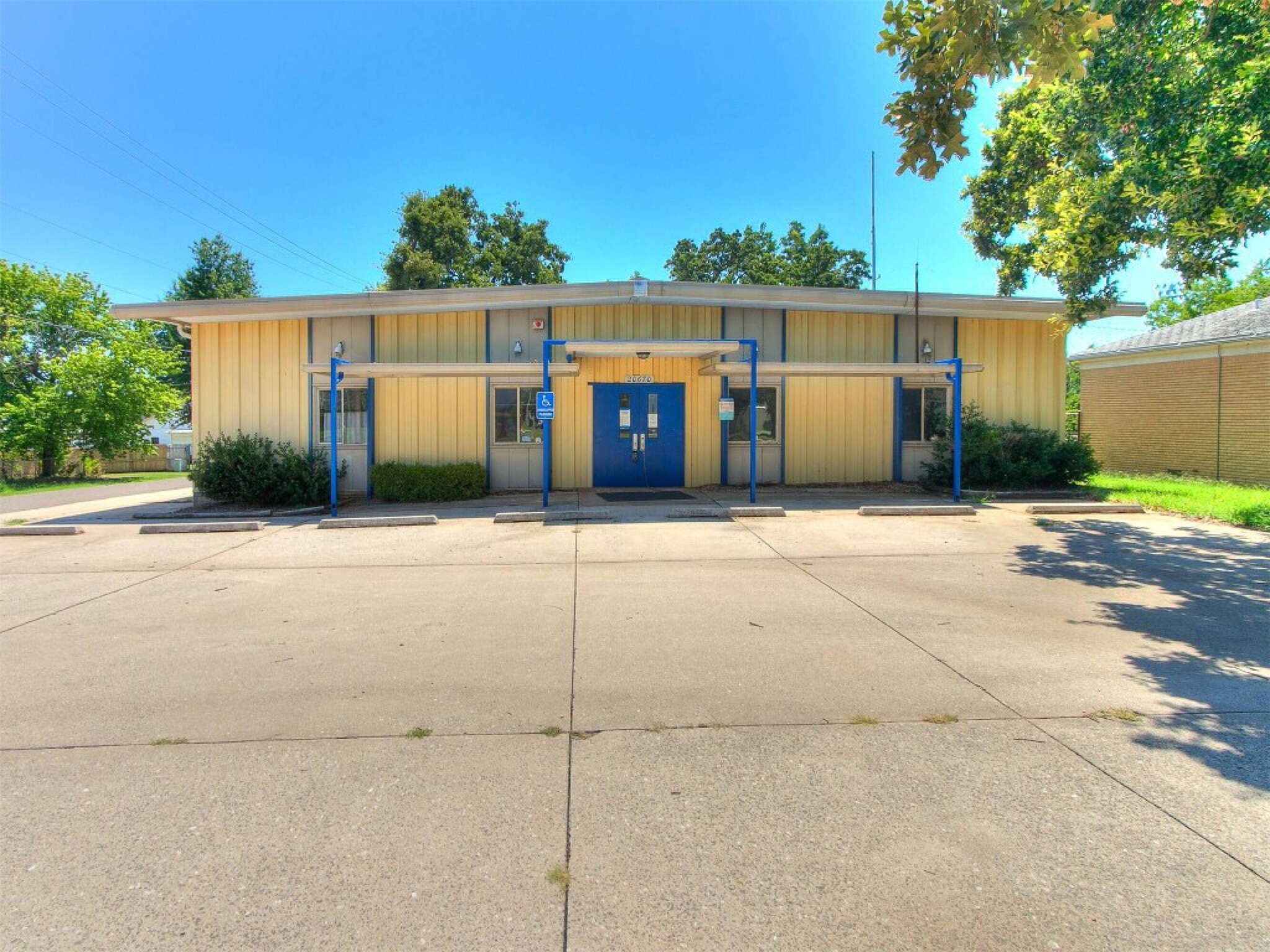 20670 Walker St, Harrah, OK for lease Primary Photo- Image 1 of 6