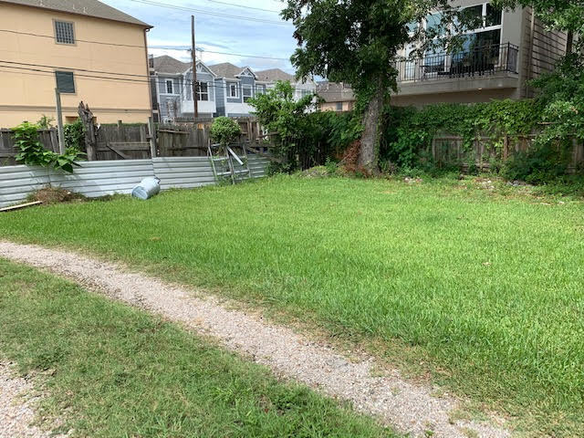 5243 Larkin St, Houston, TX for lease - Building Photo - Image 2 of 3