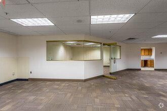 630 Morrison Rd, Gahanna, OH for lease Interior Photo- Image 2 of 19