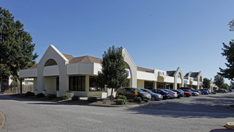 Pembroke Crossing Shoppes - Convenience Store