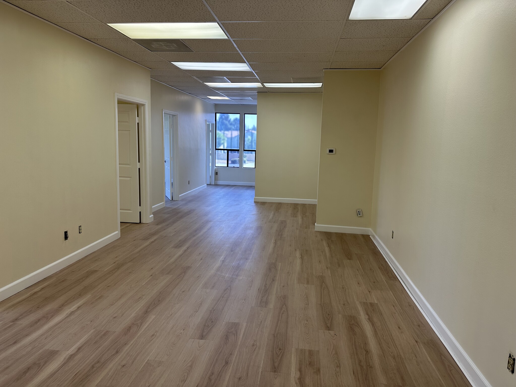 77 Las Tunas Dr, Arcadia, CA for lease Interior Photo- Image 1 of 2