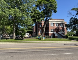 324 Wooster Rd N, Barberton OH - Day Care Center