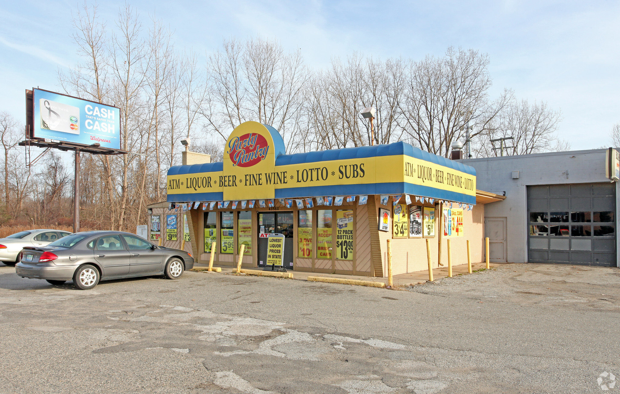 43560 N Groesbeck Hwy, Clinton Township, MI for sale Primary Photo- Image 1 of 15