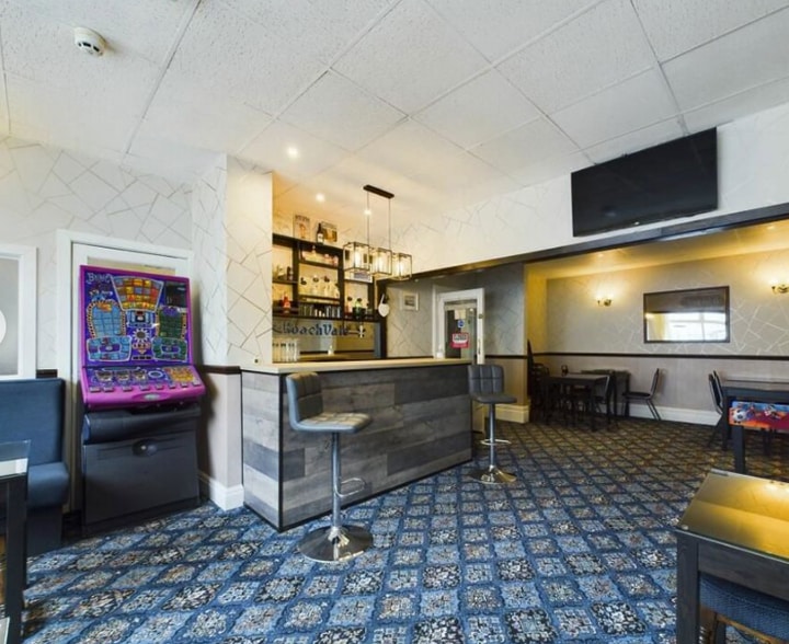 48 Withnell Rd, Blackpool for sale - Interior Photo - Image 3 of 5