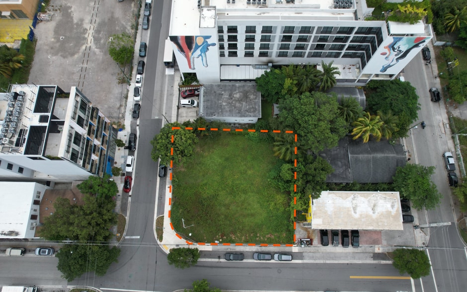 98 NW 27th St, Miami, FL for sale - Building Photo - Image 1 of 6