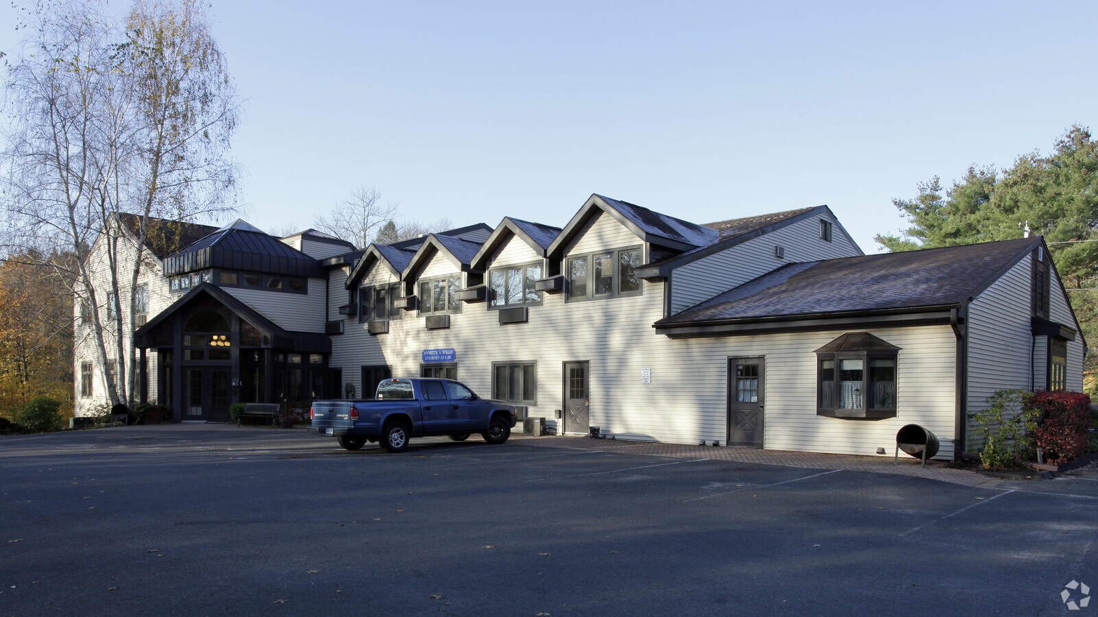 6 Way Rd, Middlefield, CT 06455