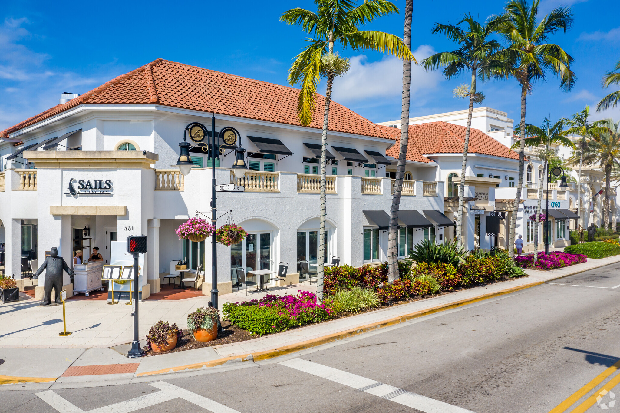 301 5th Ave S, Naples, FL for sale Primary Photo- Image 1 of 1