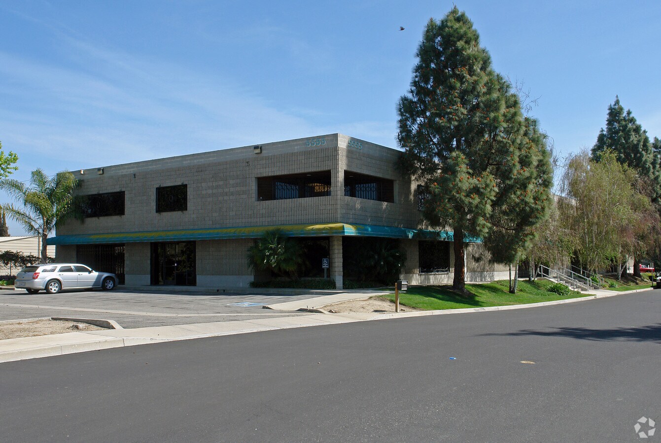 5555 Tech Cir, Moorpark, CA 93021