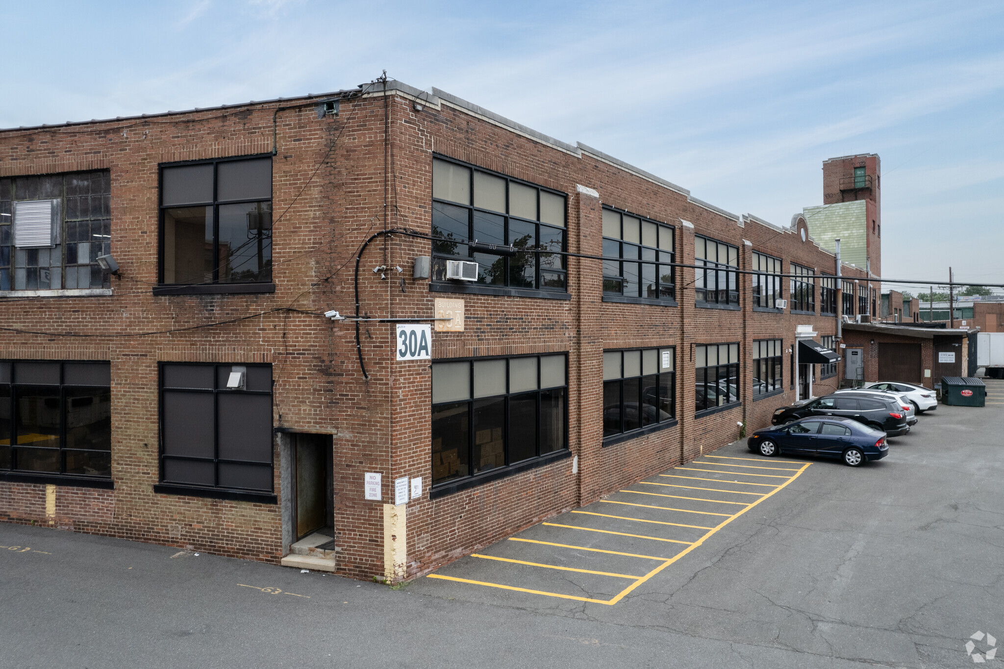 20-21 Wagaraw Rd, Fair Lawn, NJ for lease Primary Photo- Image 1 of 5