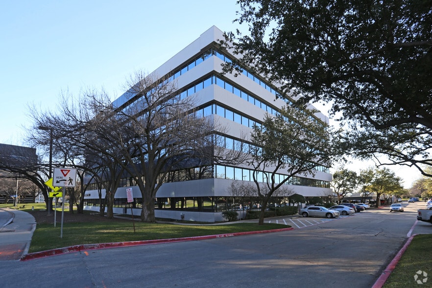 14801 Quorum Dr, Addison, TX for lease - Building Photo - Image 2 of 6