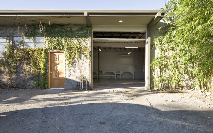 139 E Montecito Ave, Sierra Madre, CA for lease - Building Photo - Image 3 of 9