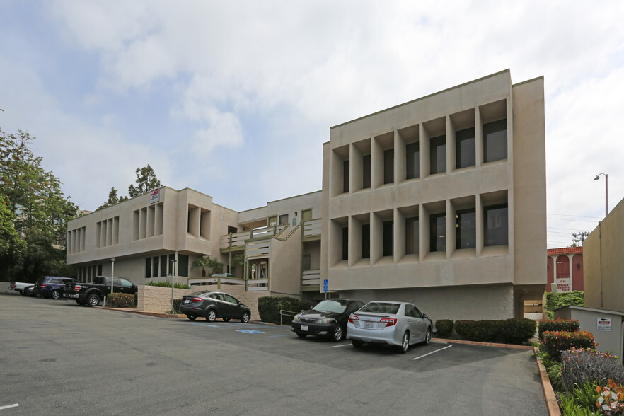 2181 S El Camino Real, Oceanside, CA for lease - Building Photo - Image 2 of 3