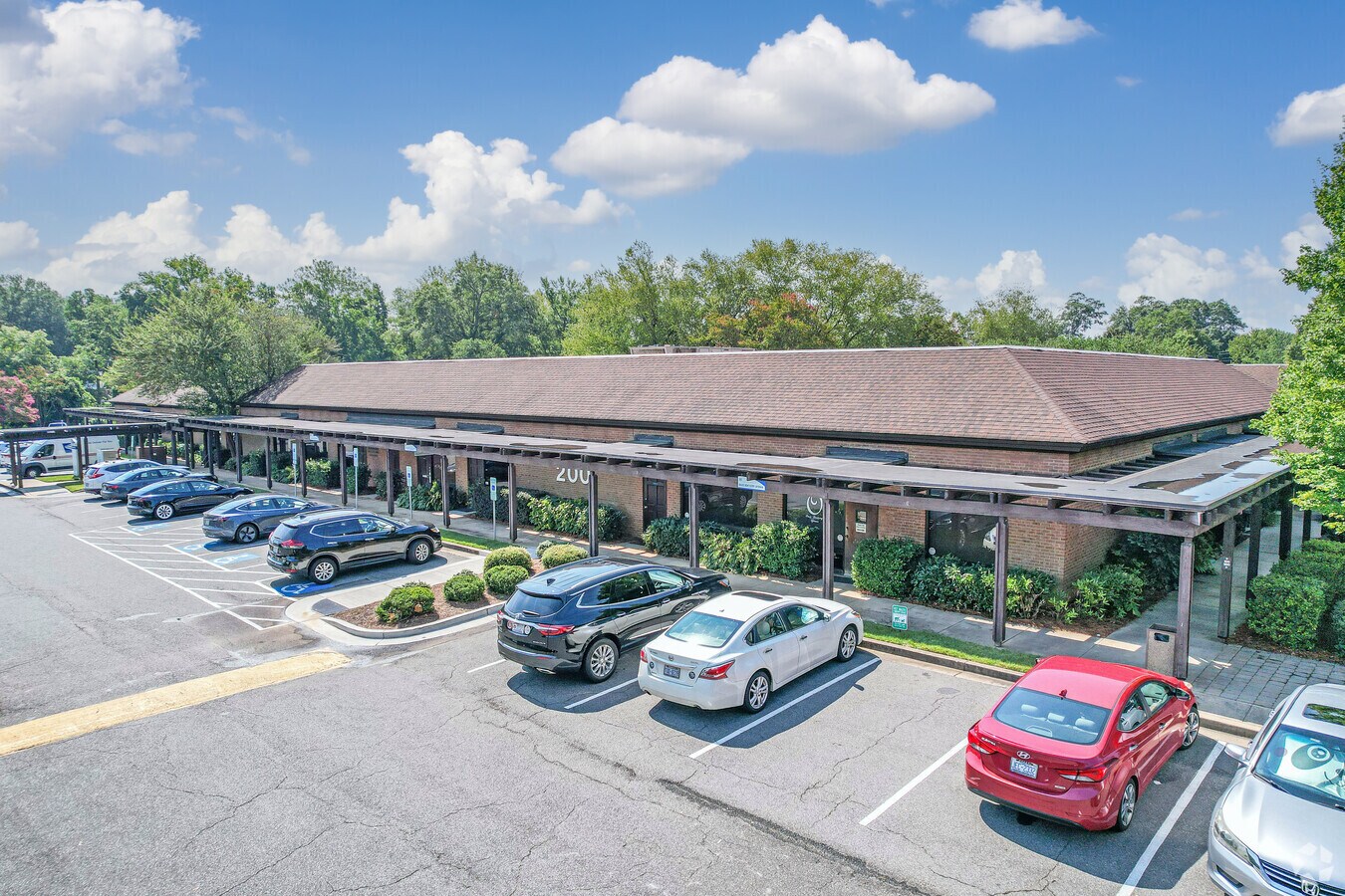 2711 Randolph Rd, Charlotte, NC 28207