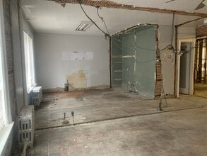 80-20 Broadway, Flushing, NY for lease Interior Photo- Image 2 of 5
