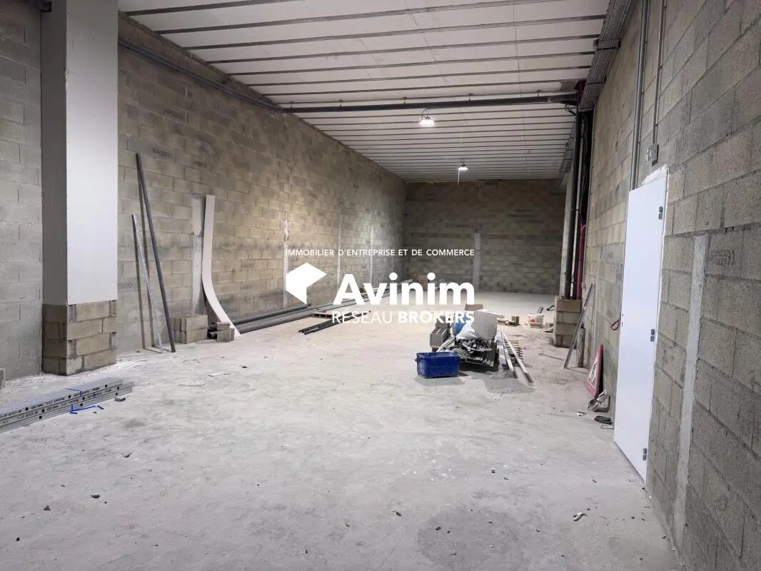 Industrial in Gagny for lease Interior Photo- Image 1 of 8