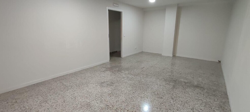 Retail in Córdoba, Córdoba for lease - Building Photo - Image 3 of 12