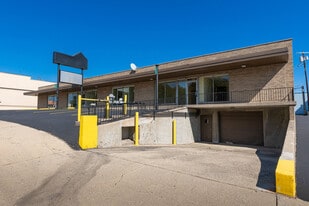 3040-3050 S Kettering Blvd, Moraine OH - Warehouse