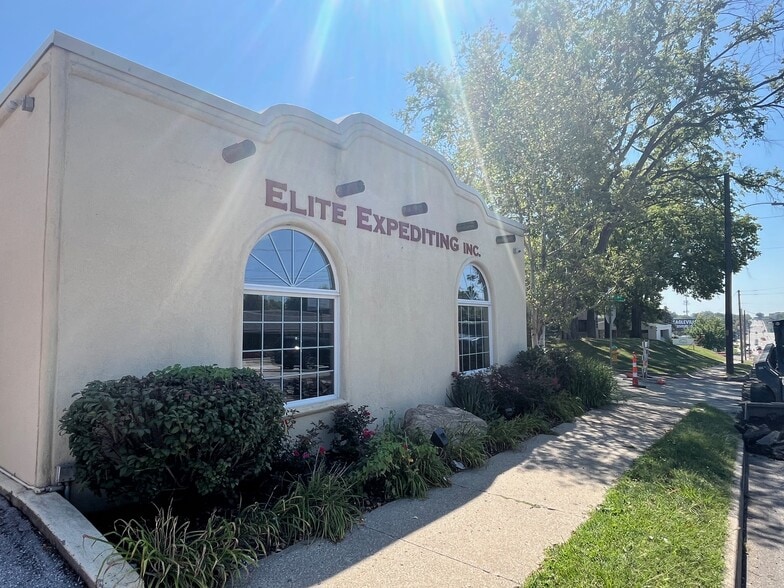 4309 and 4311 SW 9th St portfolio of 2 properties for sale on LoopNet.com - Building Photo - Image 2 of 21