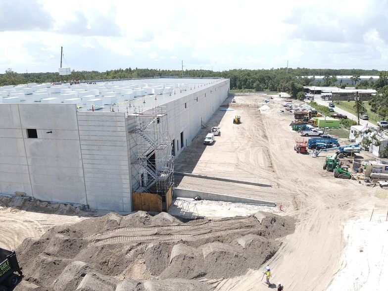 4908 W Linebaugh Ave, Tampa, FL for lease - Construction Photo - Image 2 of 3