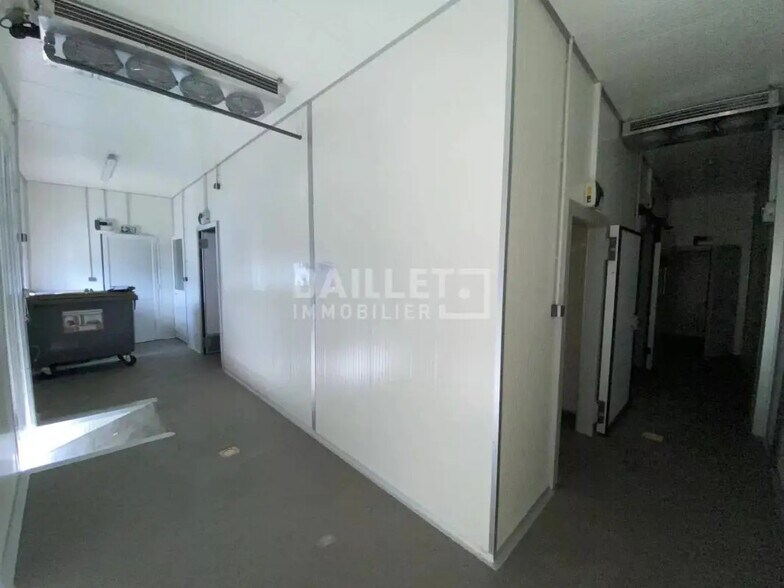 Industrial in Montauroux for lease - Interior Photo - Image 3 of 13