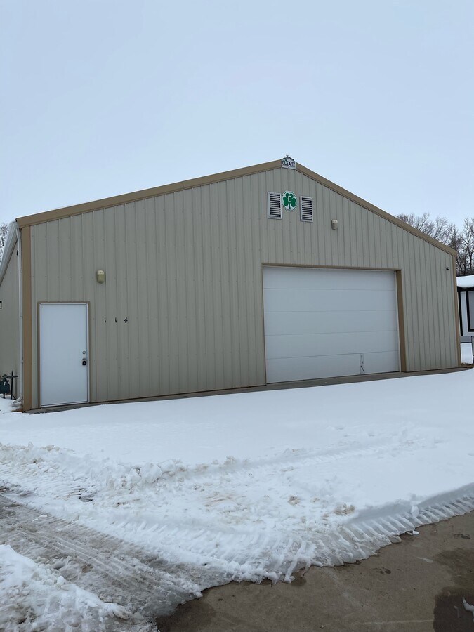 114 Ash St, Log Lane Village, CO 80705