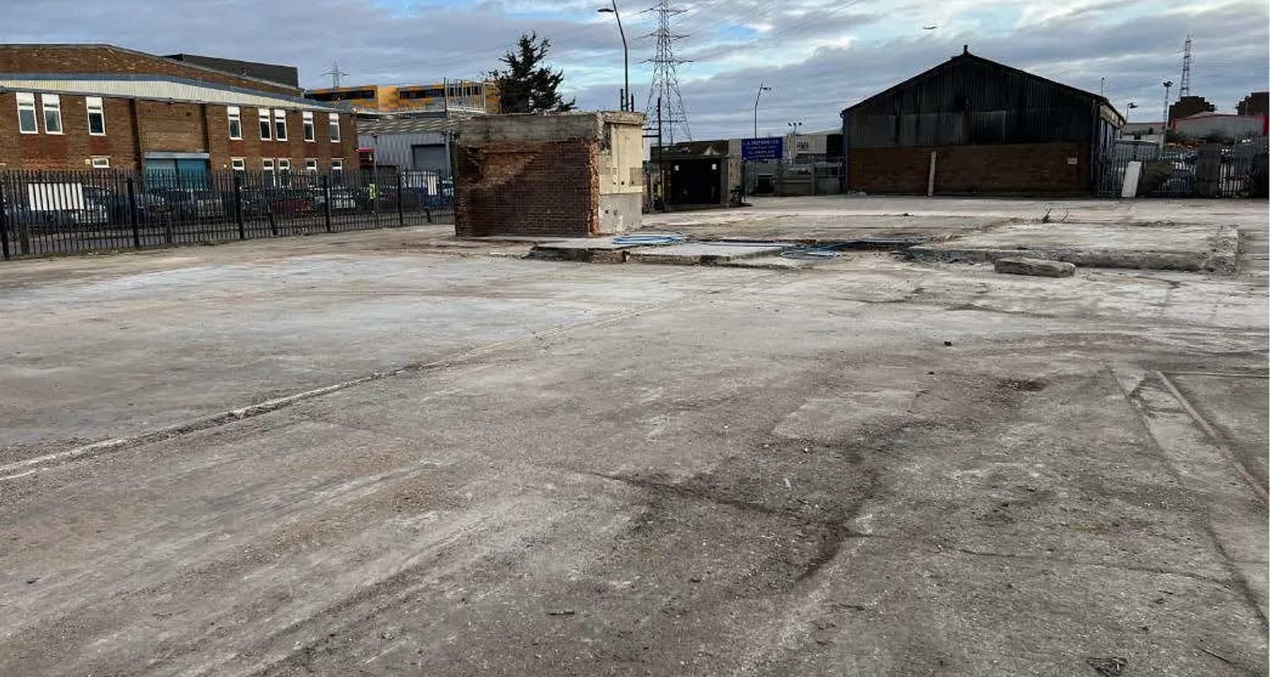 24 River Rd, Barking for sale Interior Photo- Image 1 of 1