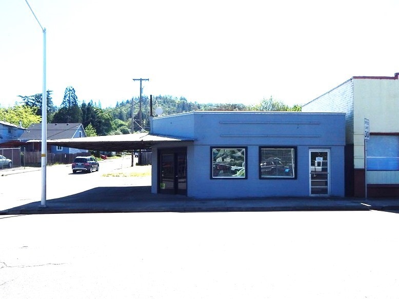 1405 SE Stephens St, Roseburg, OR 97470