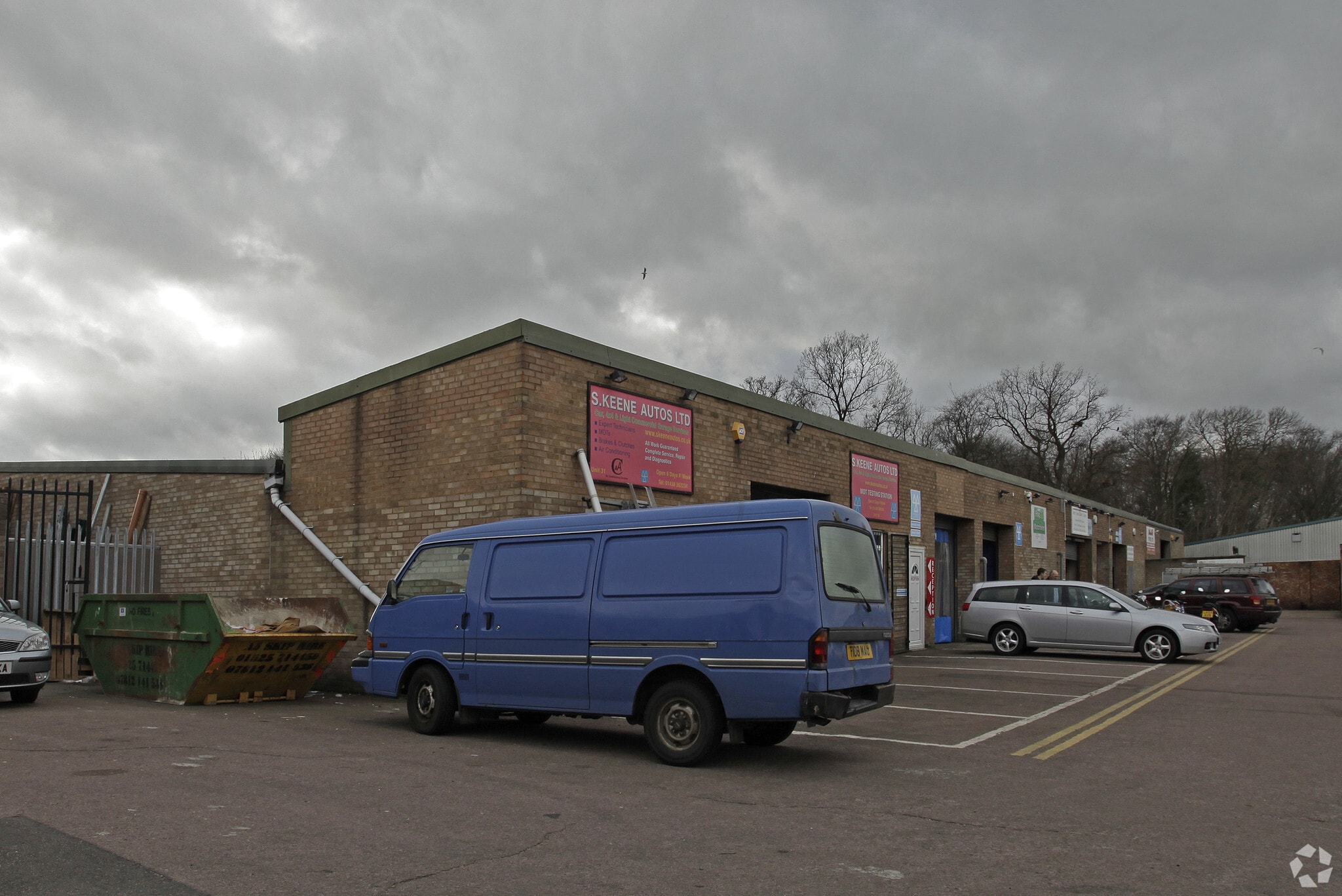 31-36 Wedgwood Way, Stevenage for sale Primary Photo- Image 1 of 1