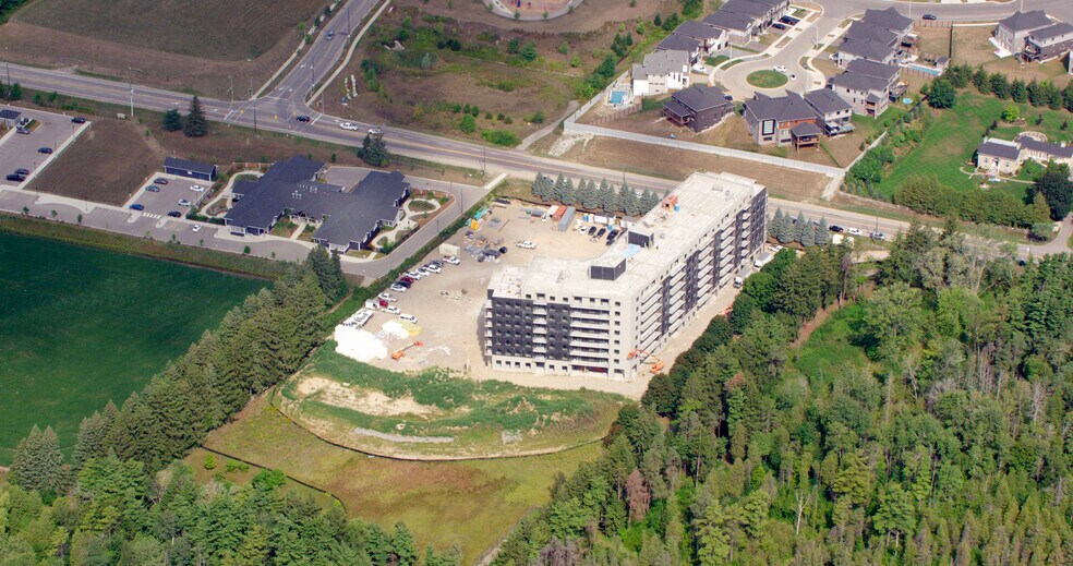 525 New Dundee Rd, Kitchener, ON N2P 2N7 The Flats At Rainbow Lake