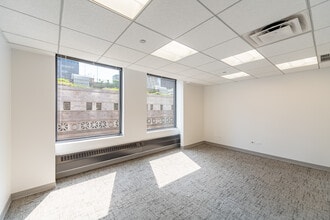 134 N LaSalle St, Chicago, IL for lease Interior Photo- Image 1 of 4