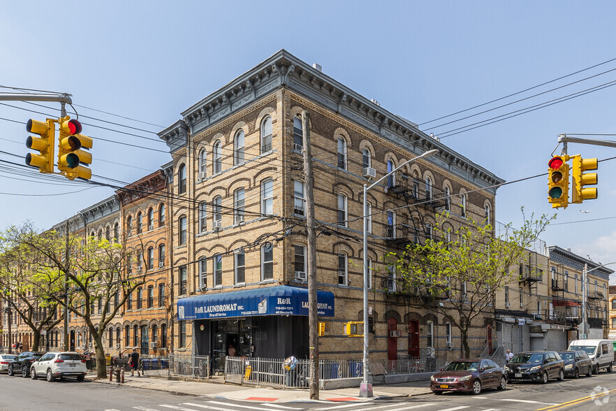 445 Bleecker St, Brooklyn, NY for sale - Primary Photo - Image 1 of 1