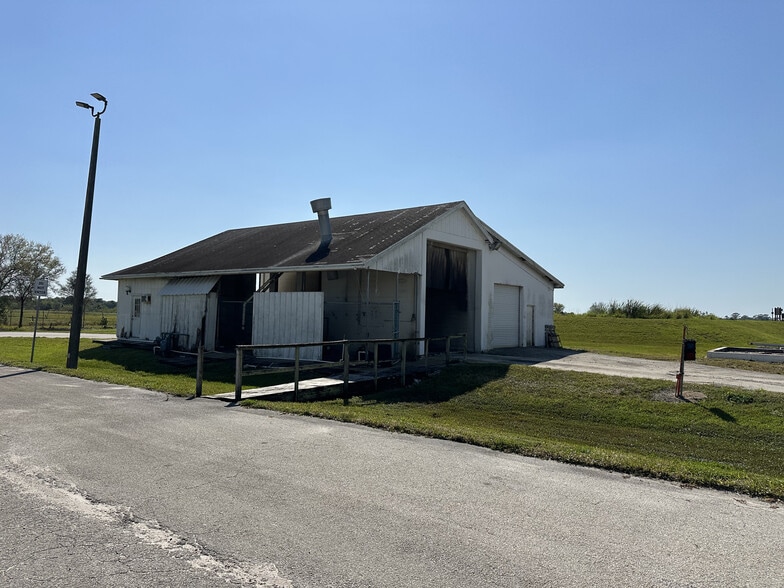 625 66th Ave SW, Vero Beach, FL for sale - Building Photo - Image 2 of 46