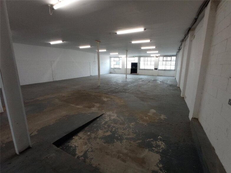 Princess Margaret Rd, Tilbury for lease - Building Photo - Image 2 of 4