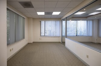 30077 Agoura Ct, Agoura Hills, CA for lease Interior Photo- Image 2 of 6